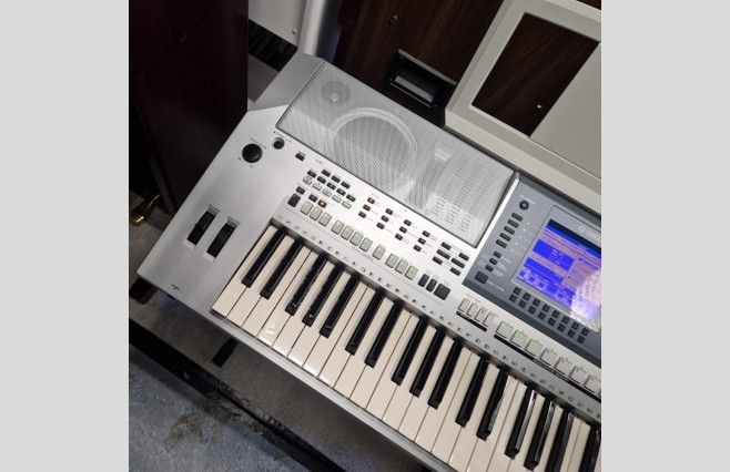 Yamaha PSR-S700 Keyboard, Used (SN:GBRCNN01047) - Image 6